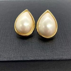 Vintage Trifari Classic 14K Faux Pearl Teardrop Earrings